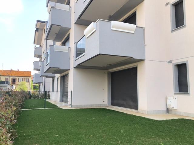 Appartamento ROVELLASCA vendita   via cavour Bassi Immobiliare