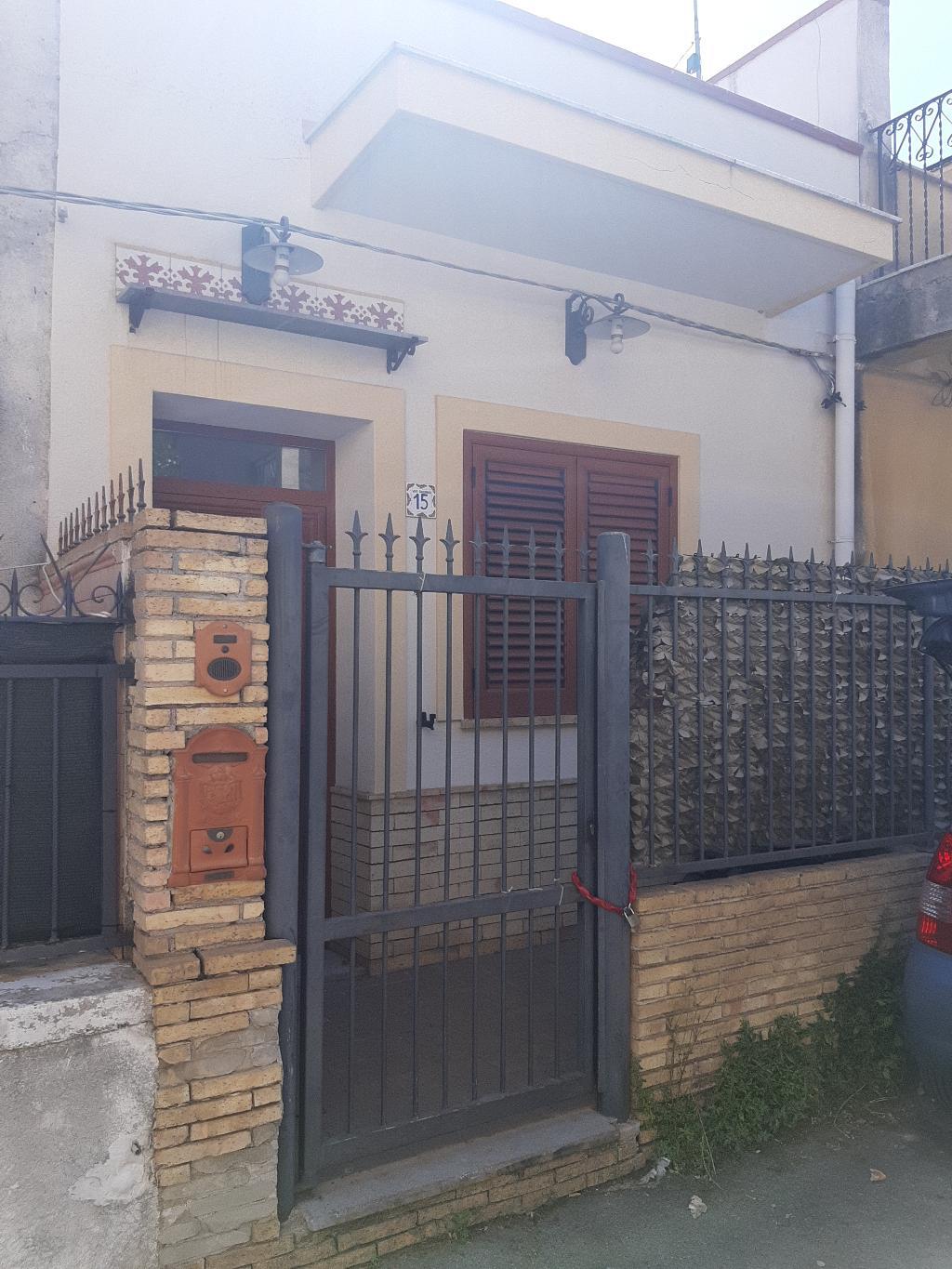 Appartamento PALERMO vendita  MONDELLO  via Arianna Punto Casa di Claudio Costantino