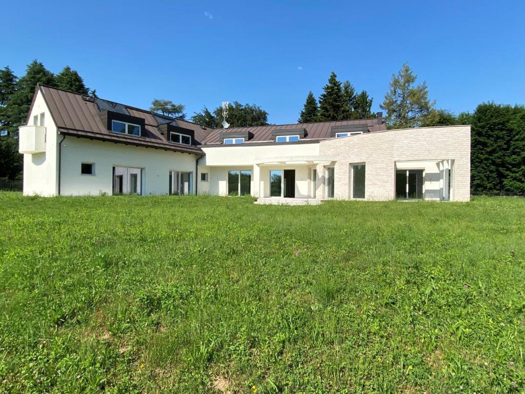 Villa ARCORE vendita   via  PRINCIPALE Immobiliare Brianza Sas