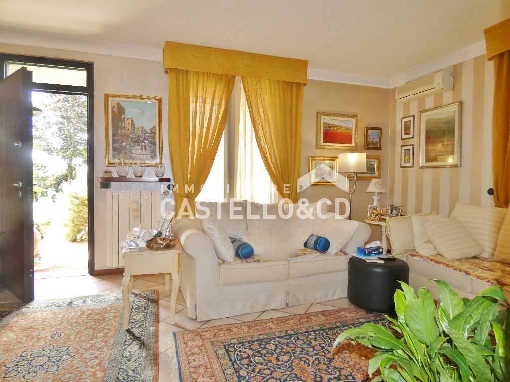 Villa POLPENAZZE DEL GARDA vendita   Via Novagli CASTELLO&CD Immobiliare di Rambaldini Loretta