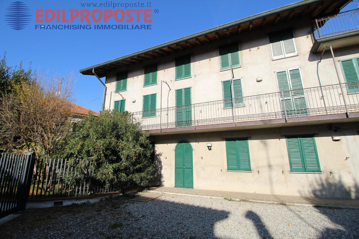 Villa LAZZATE vendita   piazza giovanni Edilproposte Lazzate