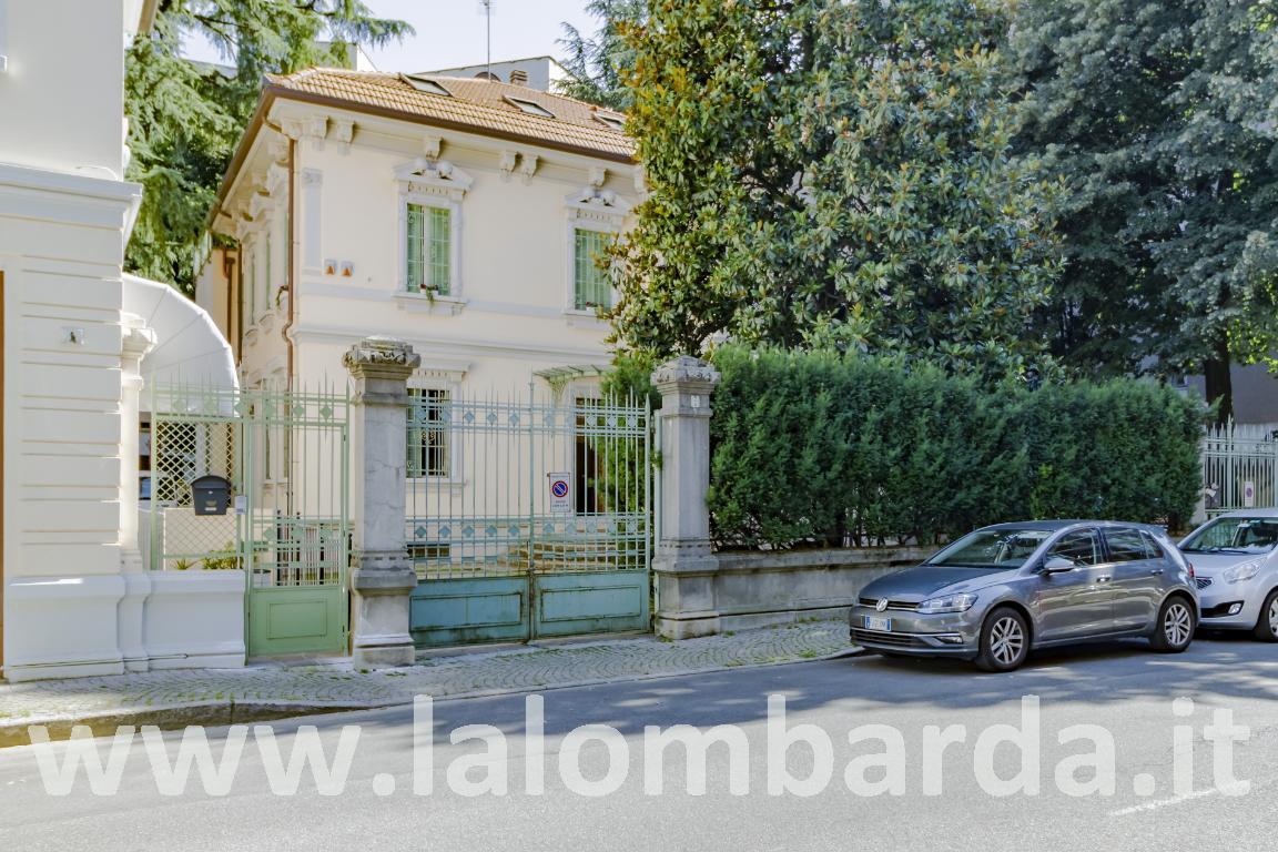 Appartamento MONZA vendita  SAN BIAGIO VIA VARISCO LA LOMBARDA TECNO IMMOBILIARE SRL