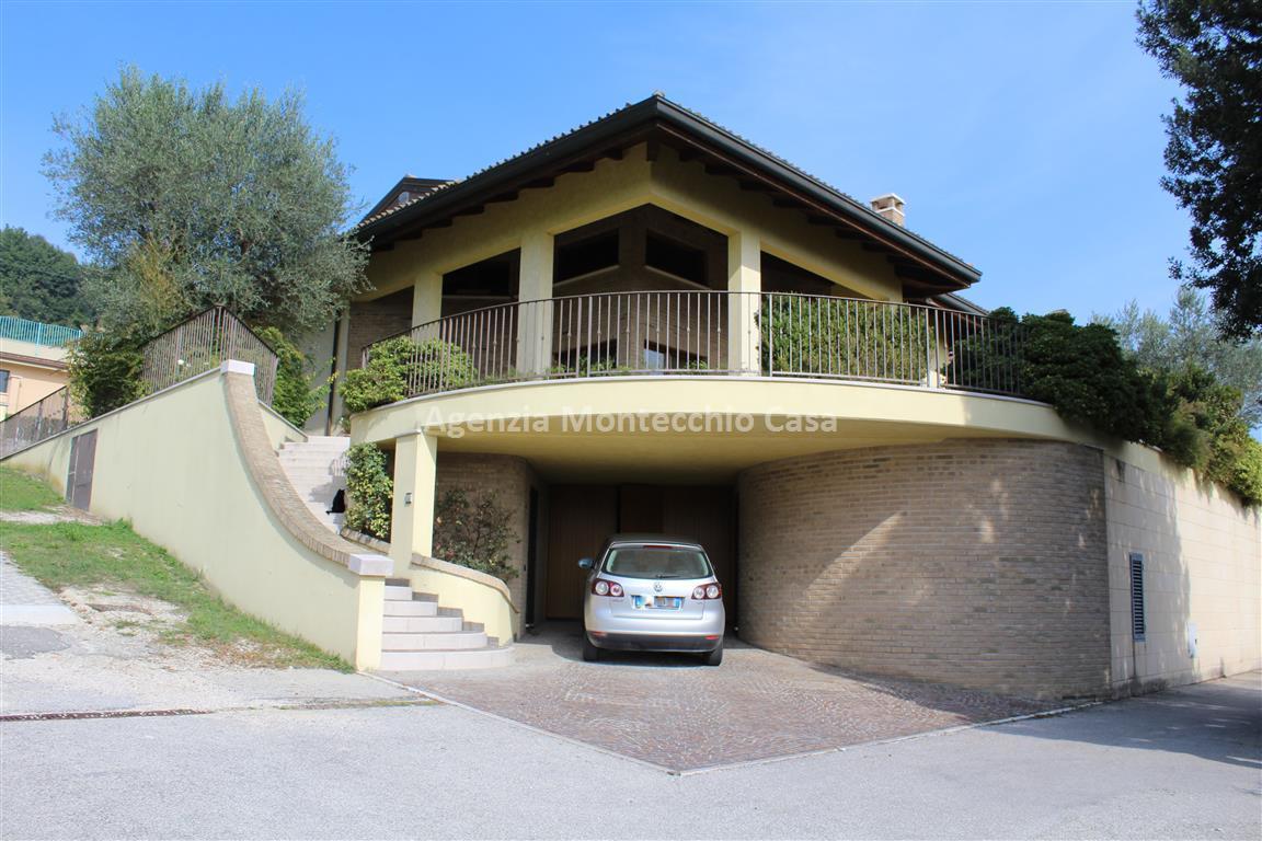 villa italia vendita   via g. verdi agenzia montecchio casa