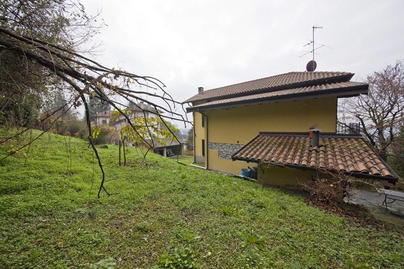 Villa COCQUIO-TREVISAGO vendita   strada pioniera LaboMaison Immobiliare di Laura Bogni