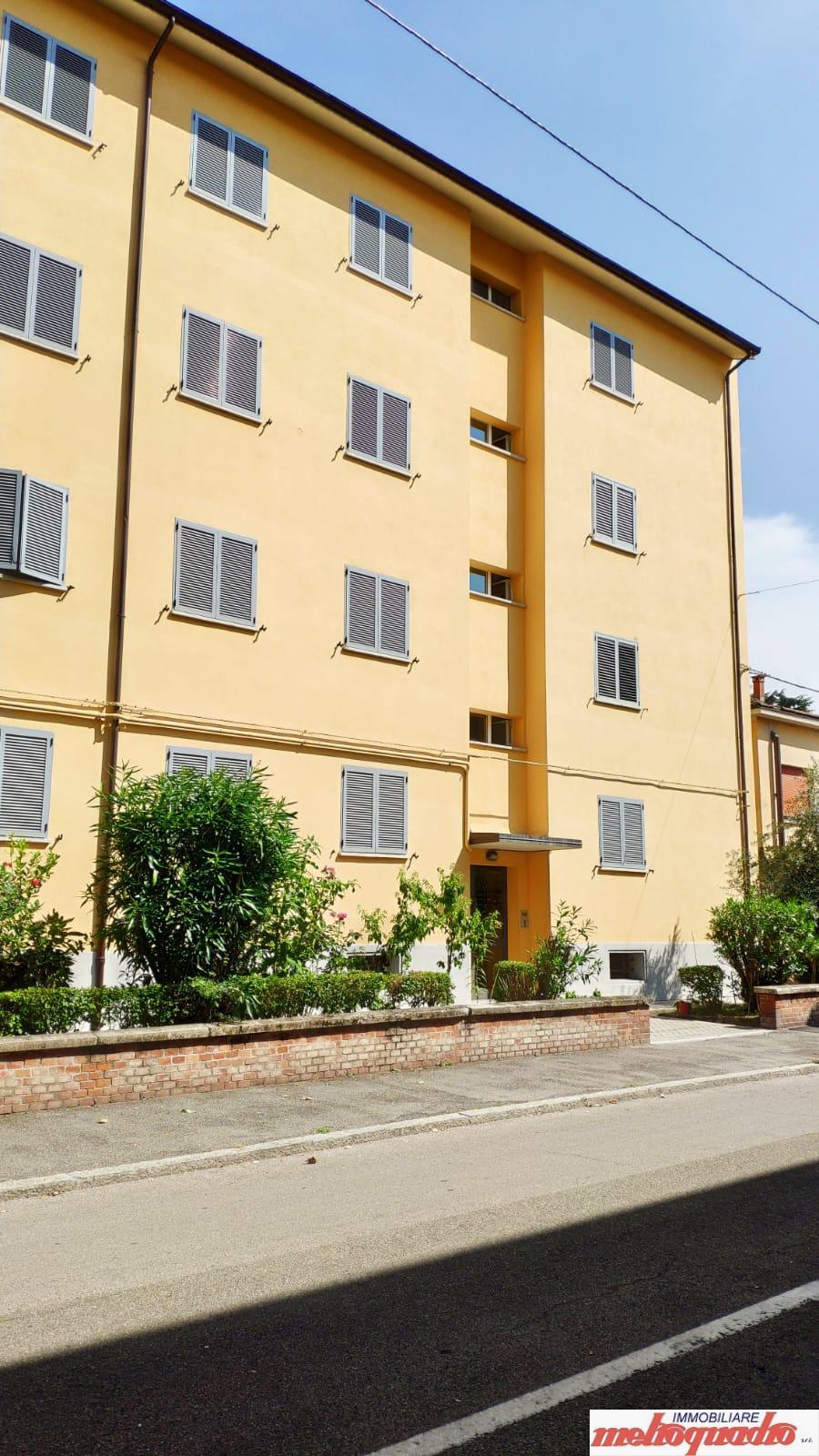  bologna vendita quart: san donato  metroquadro immobiliare srl