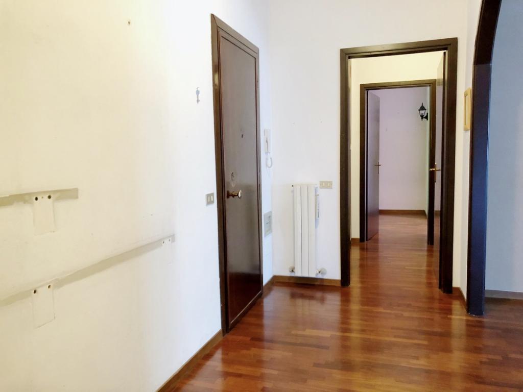 Appartamento MALGRATE vendita   Via Gaggio Lisolago Servizi Immobiliari