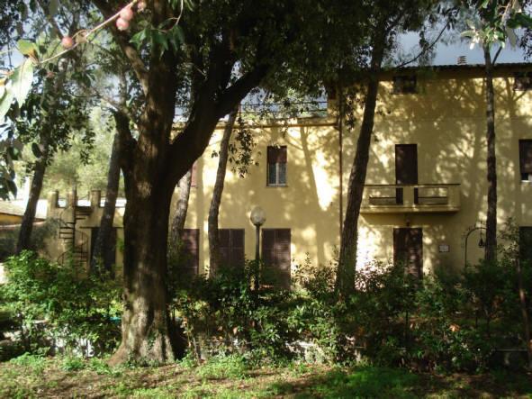 Villa FOLIGNO vendita   VIA SAN MICHELE Montanari Immobiliare