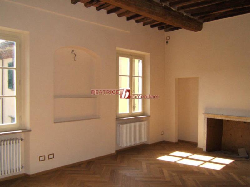 Appartamento LUCCA vendita  CENTRO  Beatrice Immobiliare