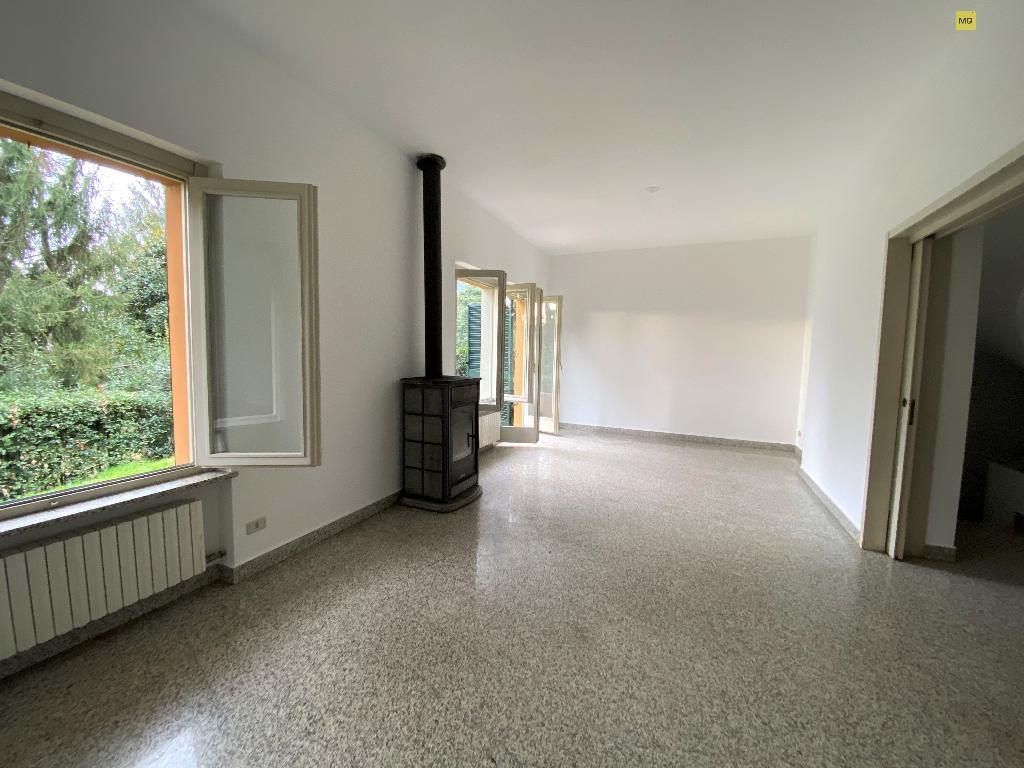 Villa Affiancata - Schiera LECCO affitto   via Monte Sabatino Agenzia Immobiliare Metroquadro