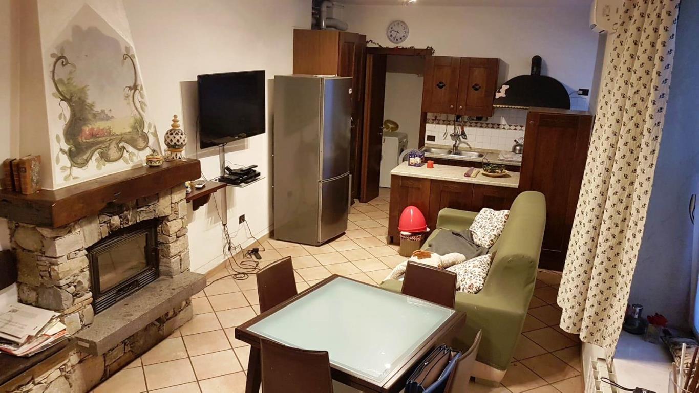 Villa Unifamiliare - Indipendente CASTIGLIONE OLONA vendita   Via Mazzini Giglio Immobiliare di Lorenzo Degl