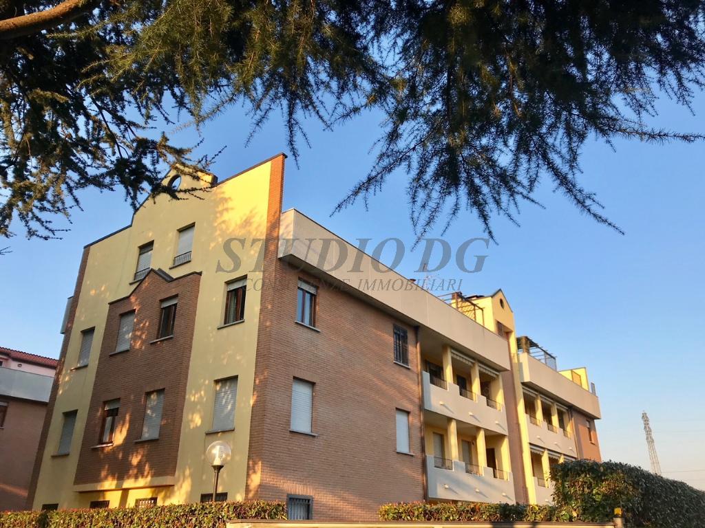 Appartamento CESANO MADERNO vendita   Via Settembrini Studio DG Immobiliare