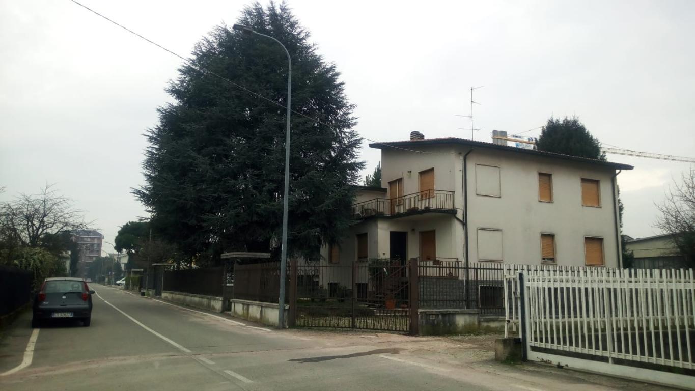 Villa CESANO MADERNO vendita   Via Torretta AMORUSO IMMOBILIARE