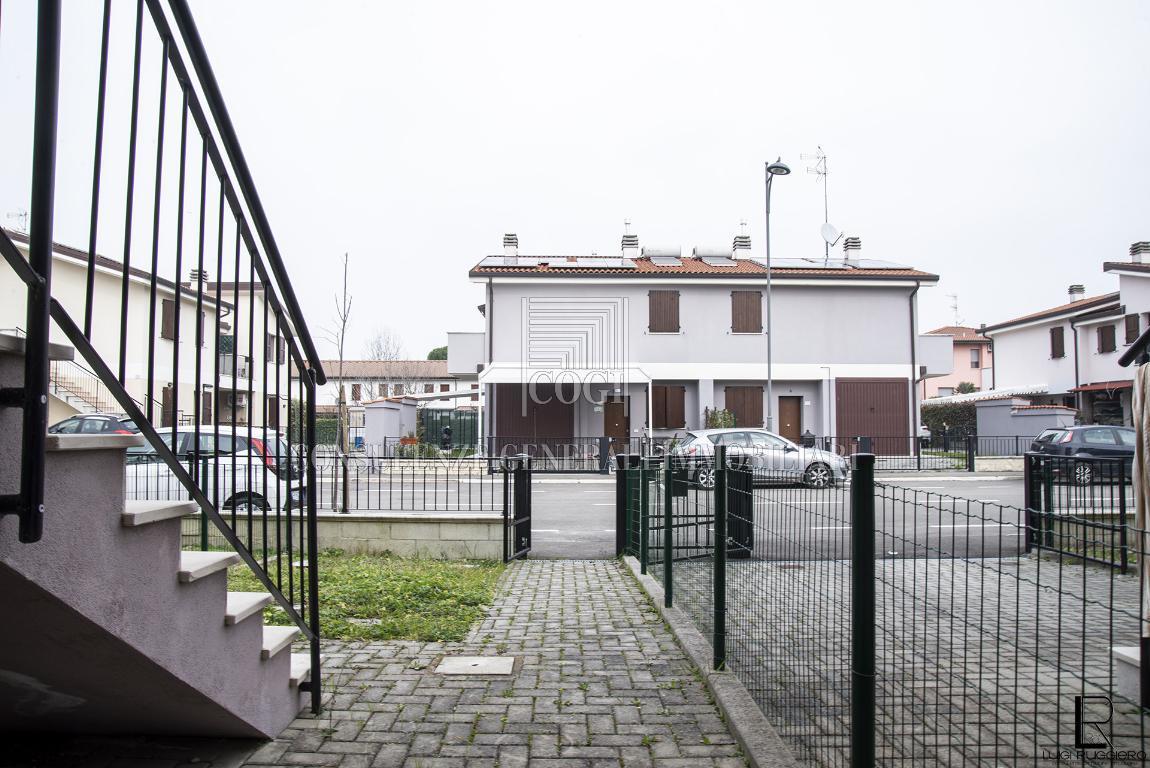 Appartamento MASSA LOMBARDA vendita   via Don Milani Compro Casa Srl