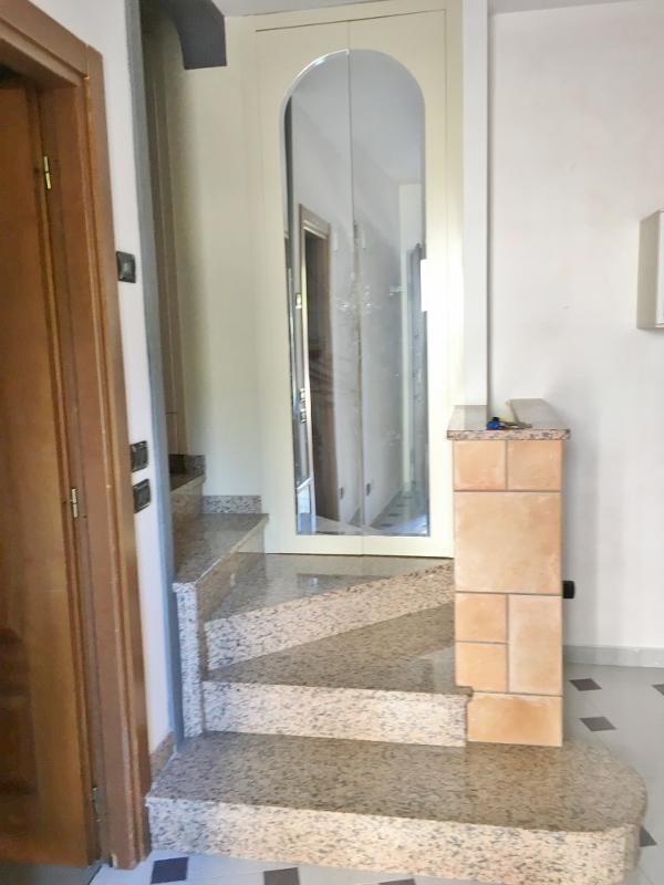 Villa Unifamiliare - Indipendente MAGENTA vendita   VIA MEZI, LE-CA.SE. SAS