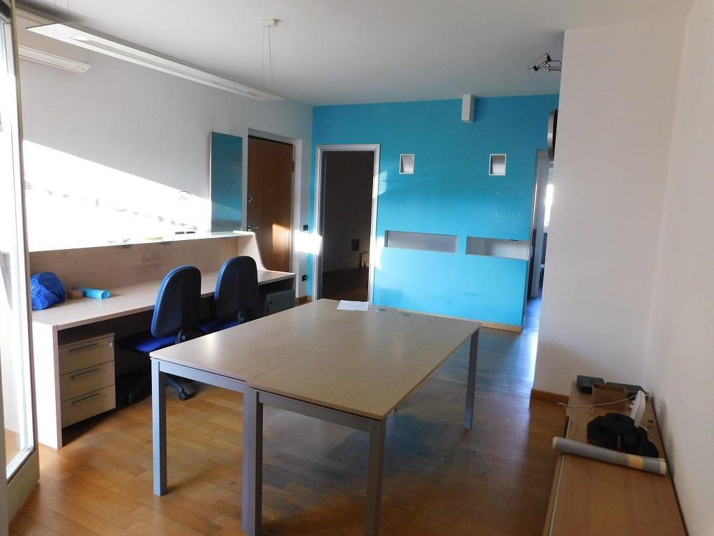 Appartamento LODI vendita   via Maestri del lavoro STUDIO LINGIARDI SERVZI IMMOBILIARI SRL