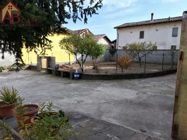 Villa Unifamiliare - Indipendente GAMBOLÒ vendita   via mazzini Acquaotta Basilia Maria