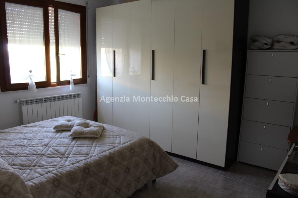 Appartamento VALLEFOGLIA vendita   Via Lucio Fontana Agenzia Montecchio Casa