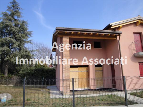 Villa Bifamiliare BASSANO DEL GRAPPA vendita    IMMOBILIARE ASSOCIATI DI ANDOLFATO EMANUELA MIRCA