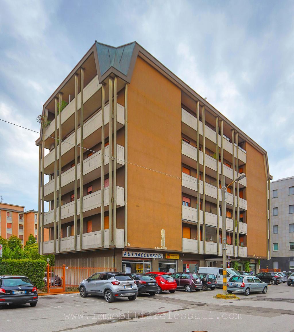 Attico LISSONE vendita   via Nazario Sauro FOSSATI INTERMEDIAZIONI IMMOBILIARI S.A.S.