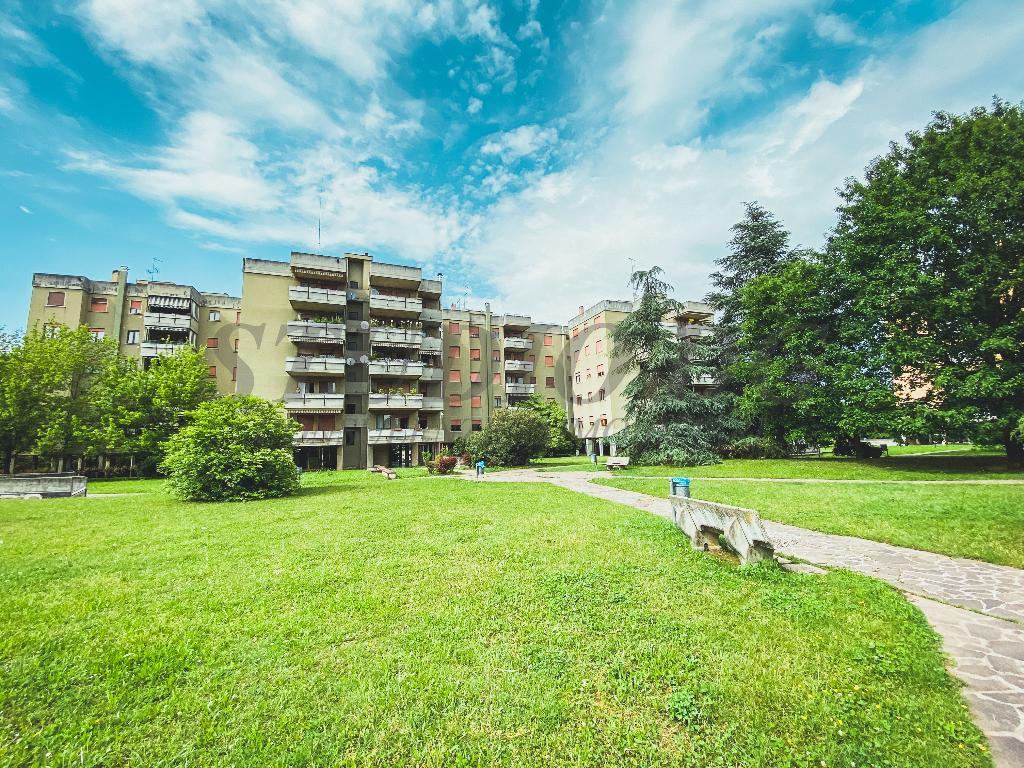  cesano maderno vendita quart:  studio dg immobiliare