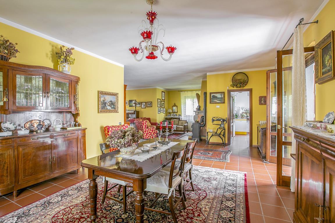 Villa CASELLE LURANI vendita   VIA DE GASPERI OLIVIMMOBILIARE SRL