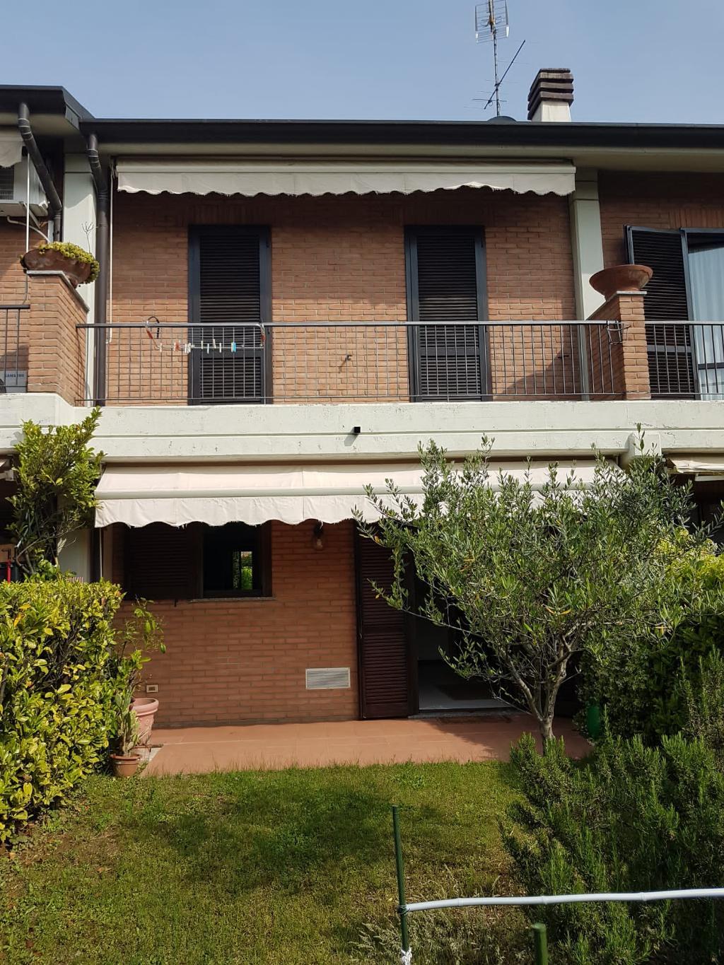 Villa Affiancata - Schiera TRADATE vendita   Via Giglio Immobiliare di Lorenzo Degl