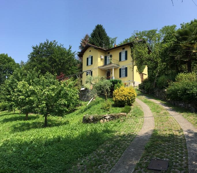  cocquio-trevisago vendita quart:  labomaison immobiliare di laura bogni