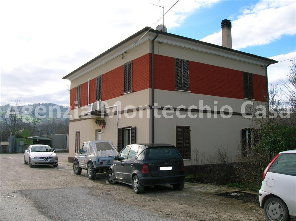  vallefoglia vendita quart:  agenzia montecchio casa