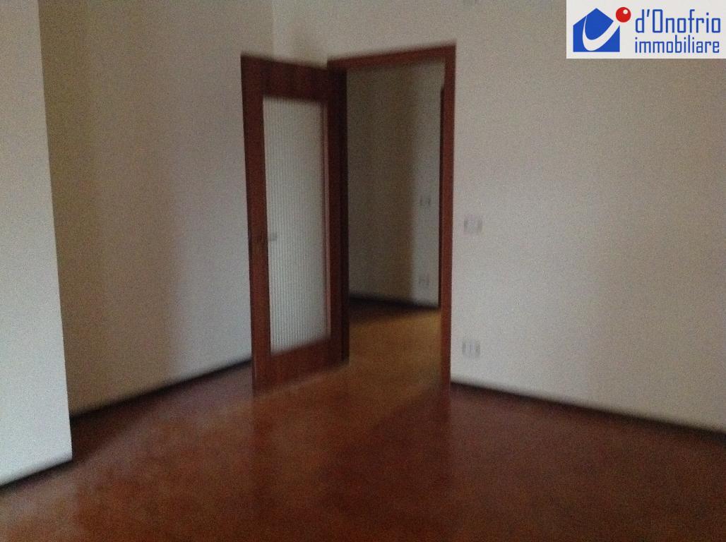  campobasso affitto quart:  studio-immobiliare-d