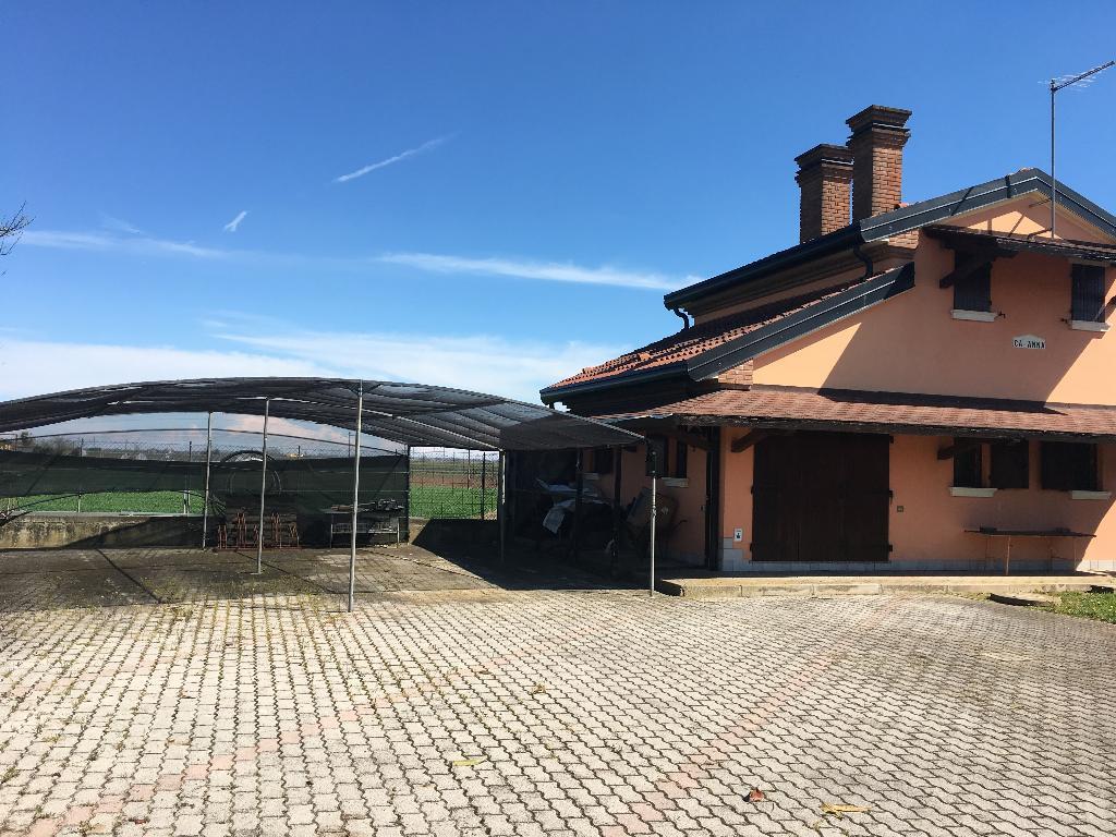 Rustico - Cascina CAVARZERE vendita    Soluzione Casa Snc