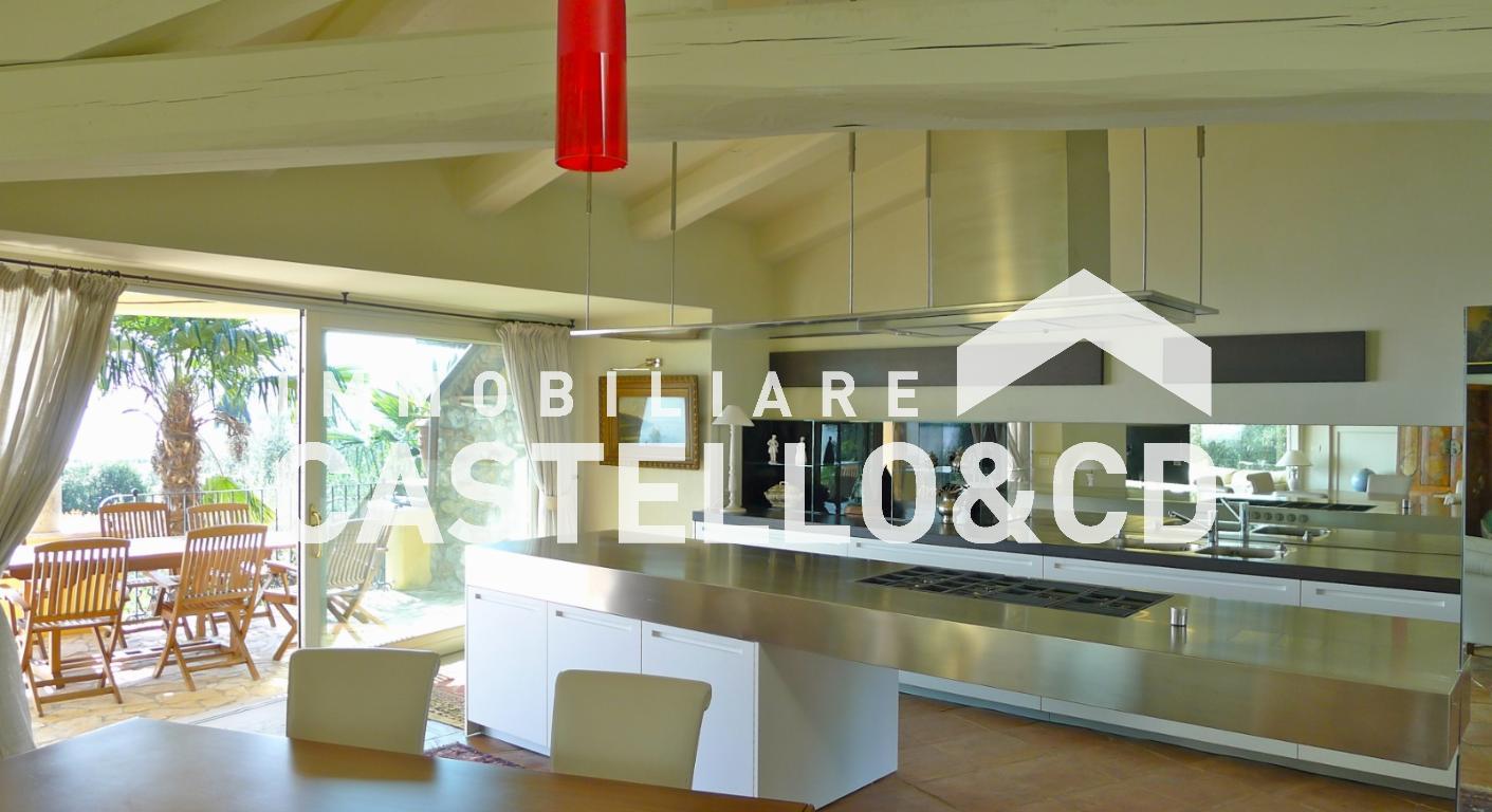 Villa PADENGHE SUL GARDA vendita    CASTELLO&CD Immobiliare di Rambaldini Loretta