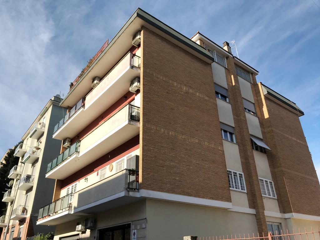  roma vendita quart: tomba di nerone (zona della xx mun.) immobili di prestigio srl