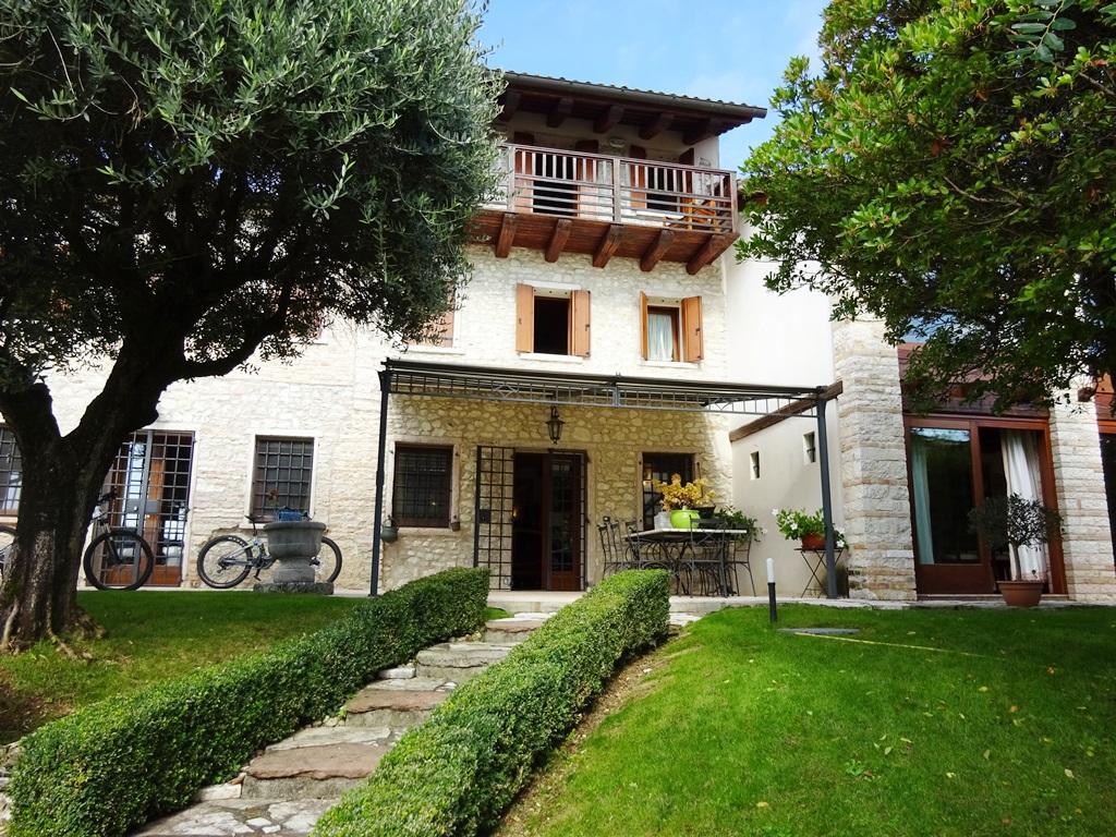 Villa ASOLO vendita    IMMOBILIARE ASSOCIATI DI ANDOLFATO EMANUELA MIRCA