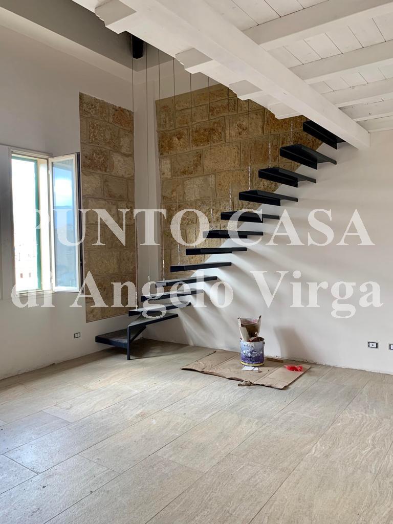  palermo vendita quart: kalsa/magione punto-casa-virga-srl