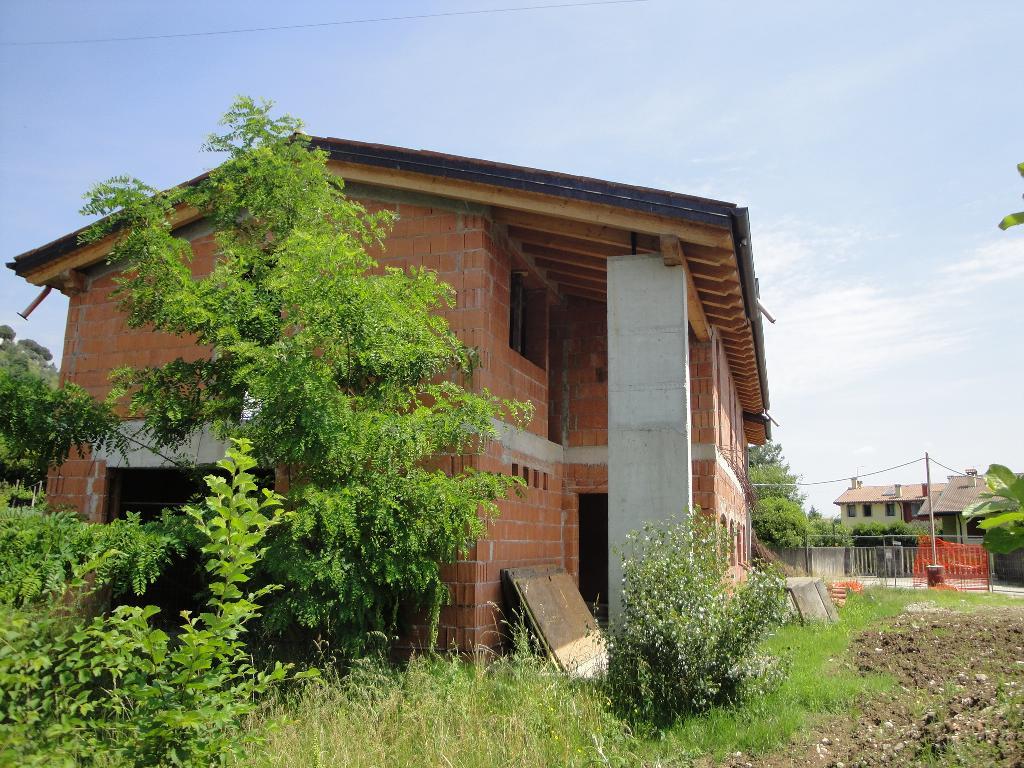 Villa Bifamiliare BASSANO DEL GRAPPA vendita   Viale Asiago IMMOBILIARE ASSOCIATI DI ANDOLFATO EMANUELA MIRCA