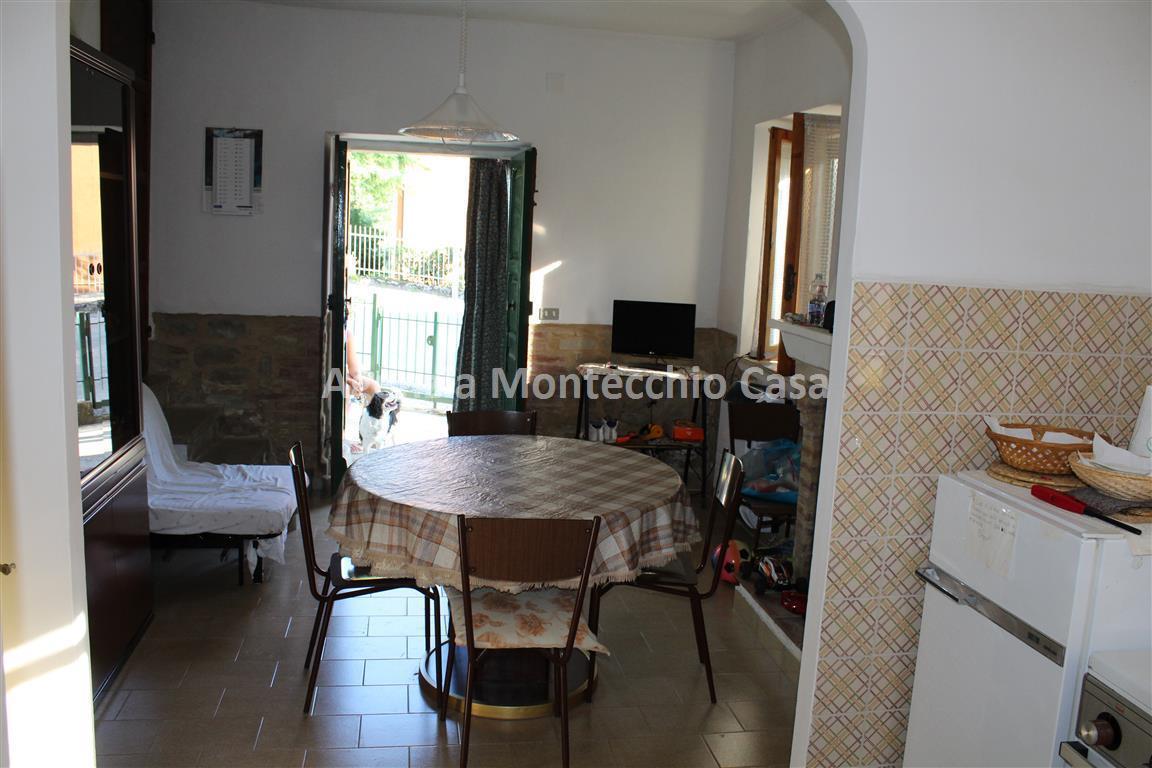 Villa Semi Indipendente MONTECALVO IN FOGLIA vendita    Agenzia Montecchio Casa