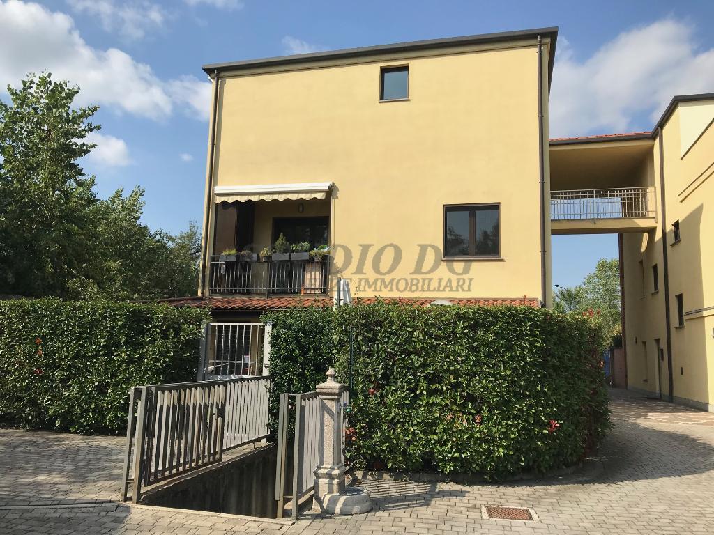  limbiate vendita quart:  studio dg immobiliare limbiate