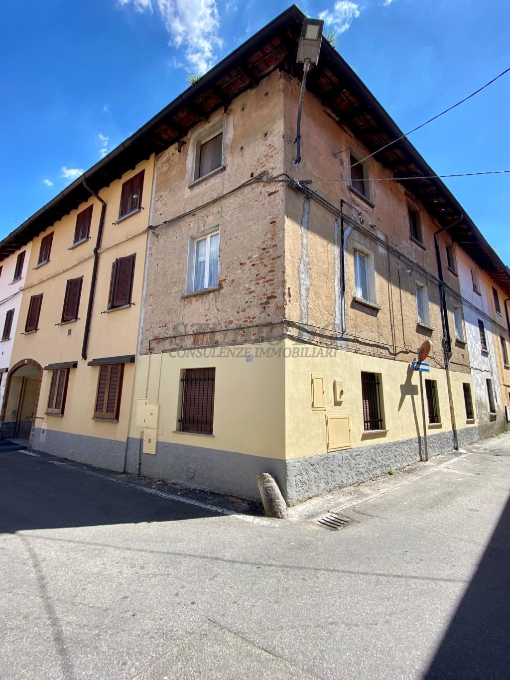 Appartamento LIMBIATE vendita   Via Bolzano Studio DG Immobiliare Limbiate