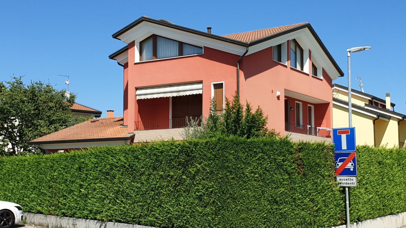 Villa Unifamiliare - Indipendente CODEVIGO vendita   VIA GARZETTE Soluzione Casa Snc