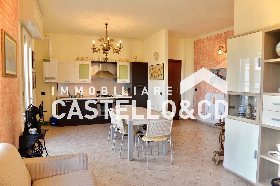 Appartamento DESENZANO DEL GARDA vendita   Via Fratelli Bandiera CASTELLO&CD Immobiliare di Rambaldini Loretta