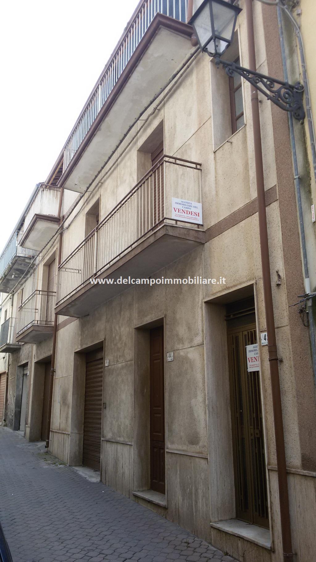  randazzo vendita quart:  immobiliare del campo