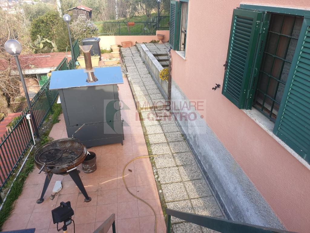 Villa Semi Indipendente CASTELNUOVO MAGRA vendita    IL CENTRO IMMOBILIARE snc di Stefano Santi