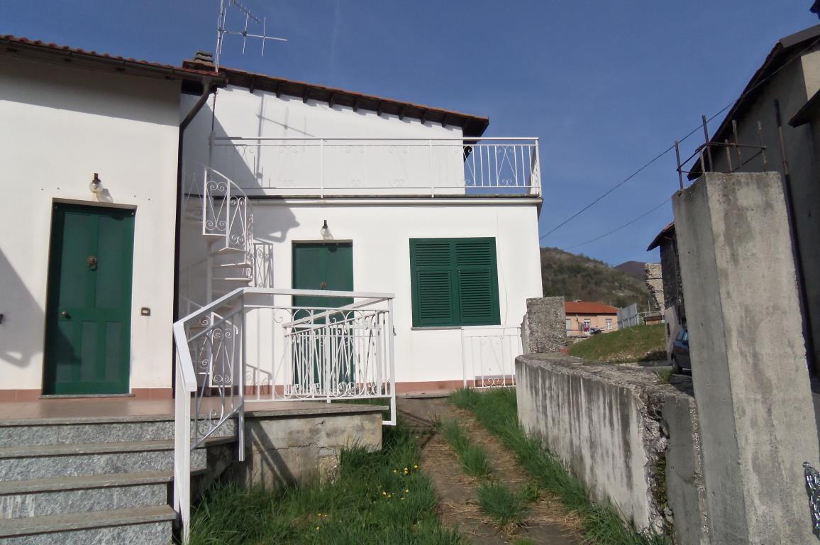 Villa Unifamiliare - Indipendente BARDINETO vendita    AGENZIA M.D. IMMOBILIARE s.n.c