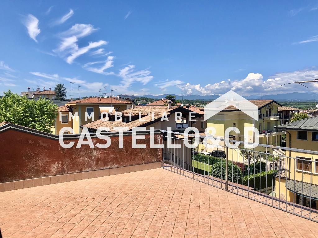 Villa Affiancata - Schiera DESENZANO DEL GARDA vendita   Via Villa del Sole CASTELLO&CD Immobiliare di Rambaldini Loretta