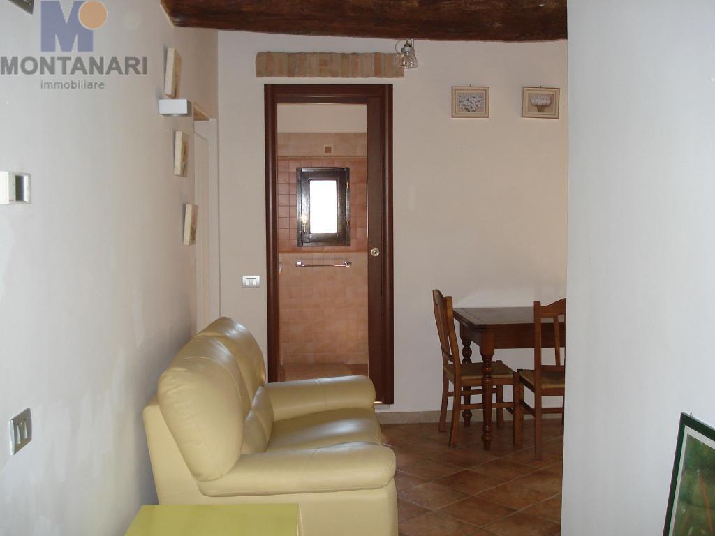 Appartamento DERUTA affitto   Via Tevere Montanari Immobiliare