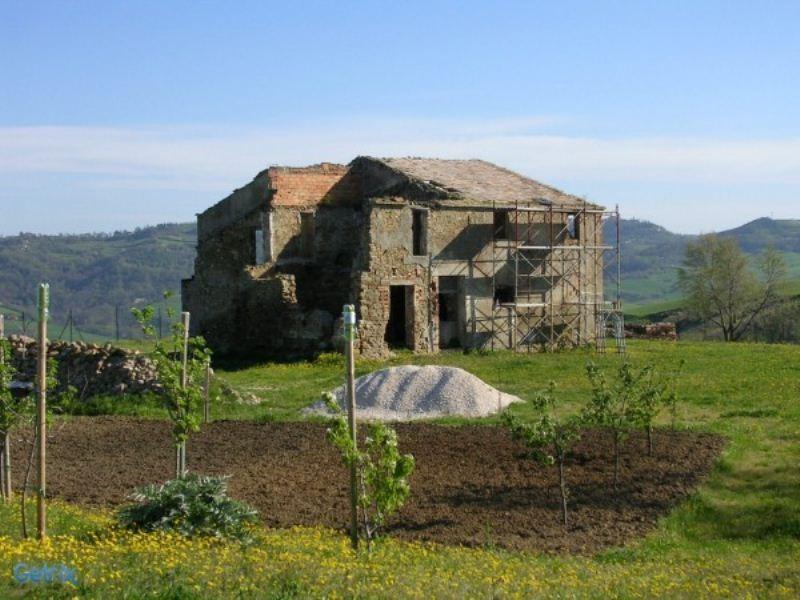 Rustico - Cascina MONTECALVO IN FOGLIA vendita    Agenzia Montecchio Casa