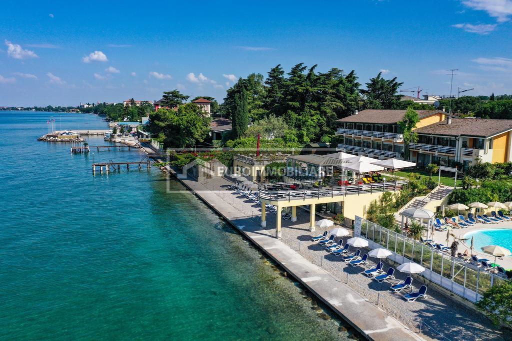 Villa Unifamiliare - Indipendente DESENZANO DEL GARDA vendita    Euroimmobiliare Srl