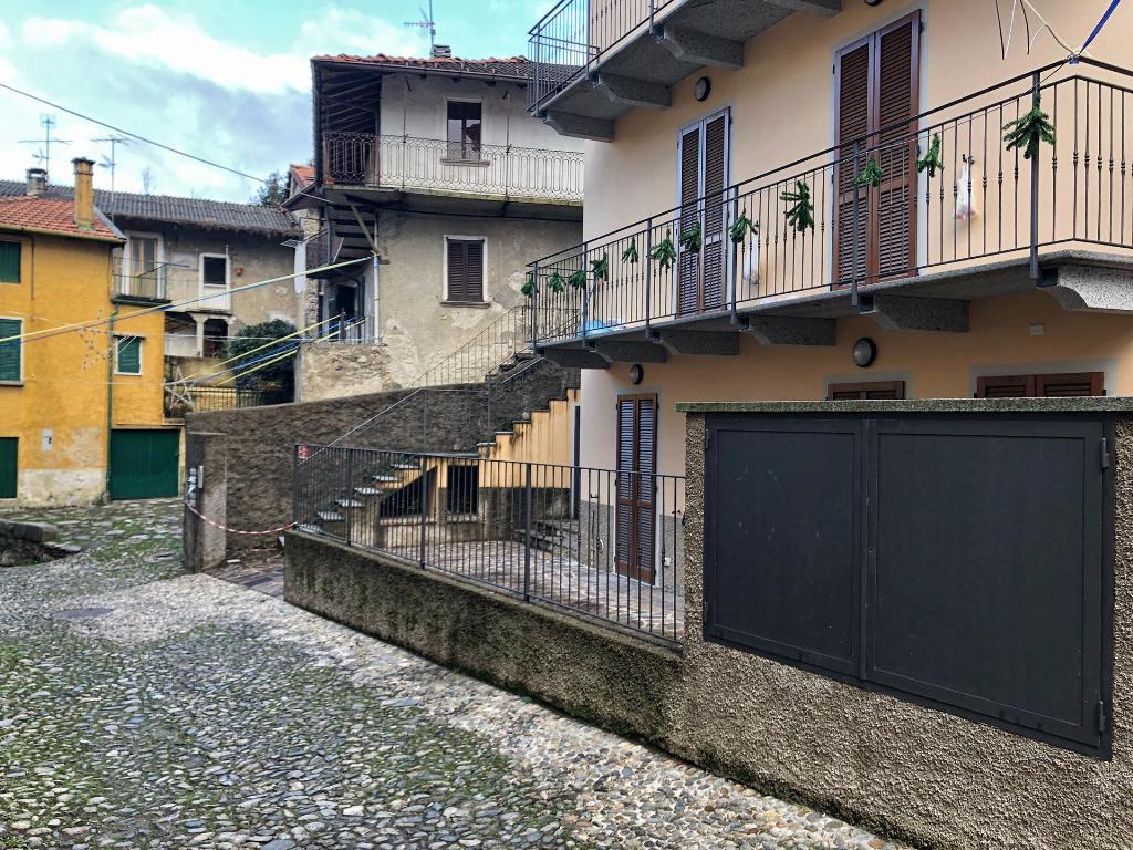 Appartamento LIERNA vendita   Via Centrale Lisolago Servizi Immobiliari