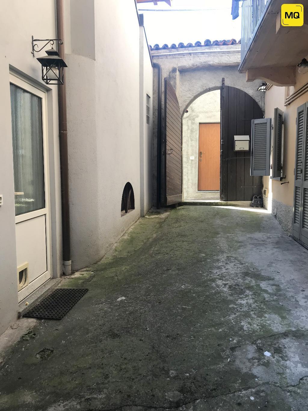 Rustico - Cascina LECCO vendita   Via Perpetua Agenzia Immobiliare Metroquadro