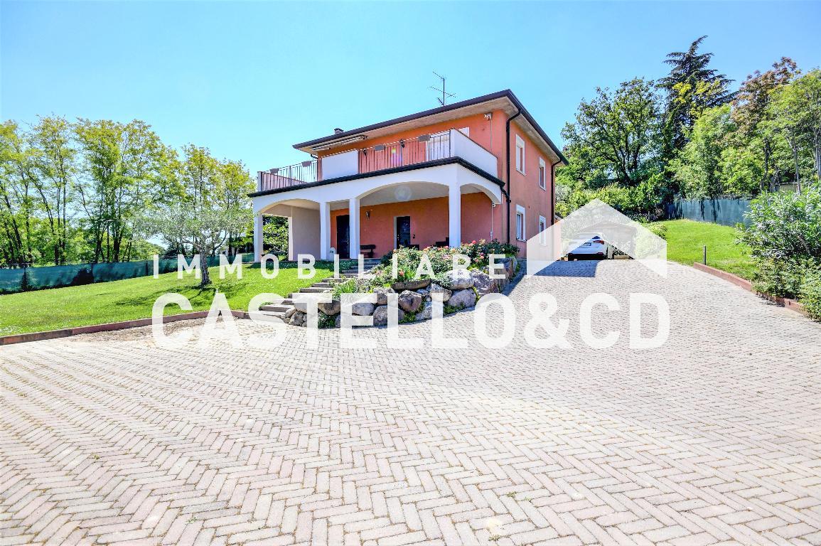 Villa DESENZANO DEL GARDA vendita   via delle rose CASTELLO&CD Immobiliare di Rambaldini Loretta